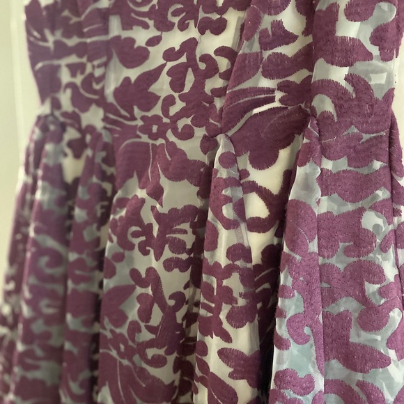 Badgely Mischka Collection. Purple party dress - Picture 3 of 3